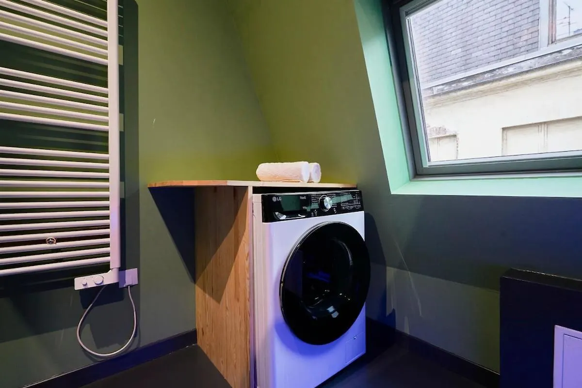 Duplex Rue Royale, Rooftop, Balneo Spa Lille France